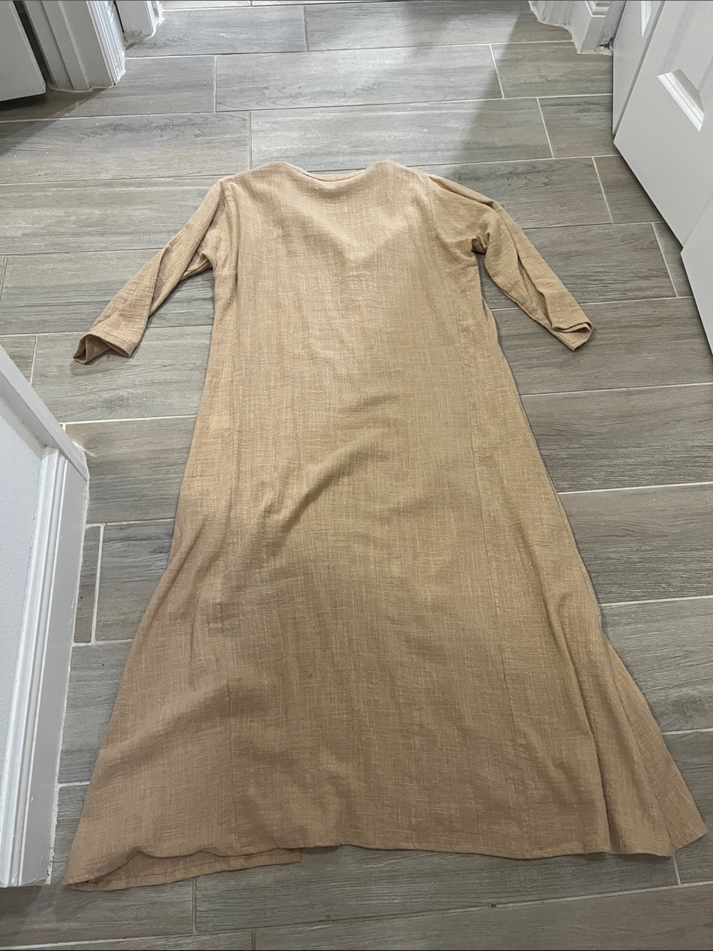 Natalie Martin Beige Split-Hem Henley Maxi Dress - Picture 8 of 8